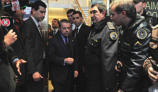 Экс-президента Колумбии пытались взорвать Экс-президента Колумбии пытались взорвать