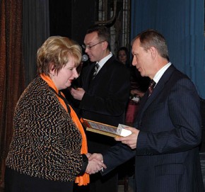 Лучшие журналисты и полиграфисты области получили награды Фото пресс-службы администрации Брянской области