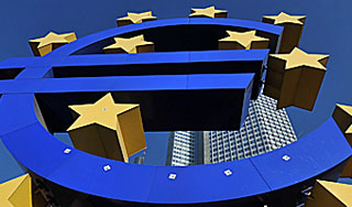 Курсу евро прогнозируют крупнейший обвал Курсу евро прогнозируют крупнейший обвал