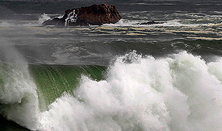 В Таиланде россиянин погиб во время шторма В Таиланде россиянин погиб во время шторма