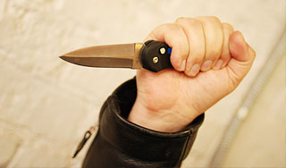 Мужчина выжил после 100 ударов ножом Мужчина выжил после 100 ударов ножом