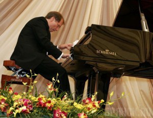 На Международном симпозиуме артисты дадут мастер-классы