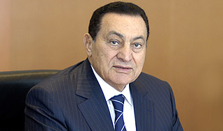 Приговор Мубараку вызвал драку в суде Приговор Мубараку вызвал драку в суде