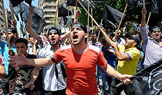 Аннан: Конфликт в Сирии перерастает в войну Аннан: Конфликт в Сирии перерастает в войну