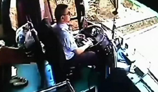 Водитель ценой жизни спас 24 человека Водитель ценой жизни спас 24 человека