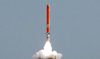 Пакистан успешно испытал ядерную ракету Пакистан успешно испытал ядерную ракету