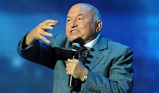 Лужков будет производить компост из навоза Лужков будет производить компост из навоза