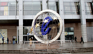 Около "Европейского" произошла перестрелка Около "Европейского" произошла перестрелка