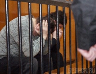 Будут судить двух парней, до смерти забивших человека