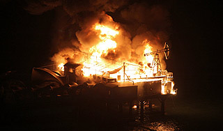 Пожар в Сочи изменил программу "Кинотавра" Пожар в Сочи изменил программу "Кинотавра"