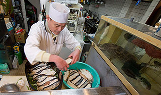 Суши-бары Москвы провалили проверку Суши-бары Москвы провалили проверку