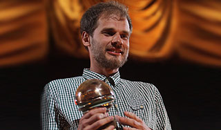 Больная раком мать покорила "Кинотавр" Больная раком мать покорила "Кинотавр"