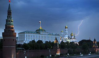 Молния в Москве ранила отдыхающих Молния в Москве ранила отдыхающих