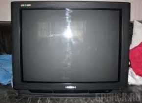 В Карачеве у бомжа обнаружили краденый телевизор