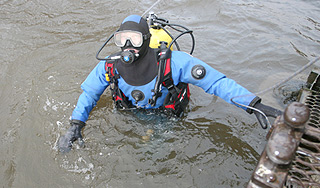 Пропавший на Урале Ан-2 ищут водолазы Пропавший на Урале Ан-2 ищут водолазы