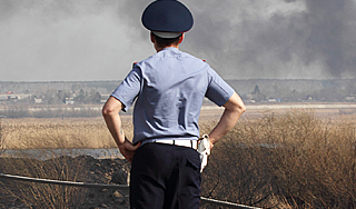 Полицейский зарезал в драке двух человек Полицейский зарезал в драке двух человек