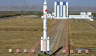 Китаянку впервые отправили в космос Китаянку впервые отправили в космос