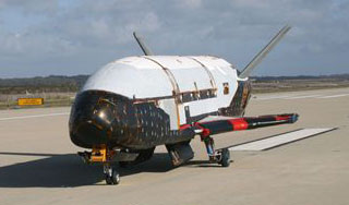 В США вернулся засекреченный космоплан В США вернулся засекреченный космоплан