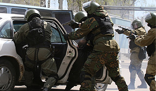 В Москве обезвредили вооруженную группу В Москве обезвредили вооруженную группу