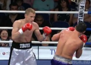 Трояновский отправил в нокаут бразильца Ласерду