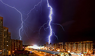 В столицу возвращаются грозы В столицу возвращаются грозы