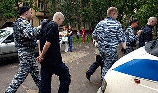 Школьников судят за пять убийств Школьников судят за пять убийств