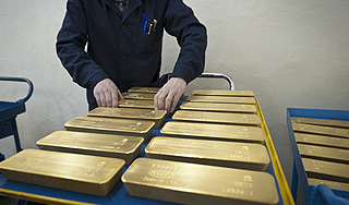 Механик вынес из банка 29 слитков золота Механик вынес из банка 29 слитков золота