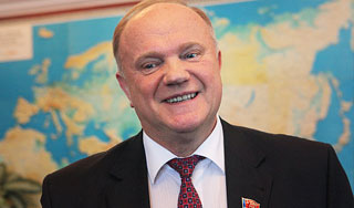 Медведев поздравил Зюганова с 68-летием Медведев поздравил Зюганова с 68-летием