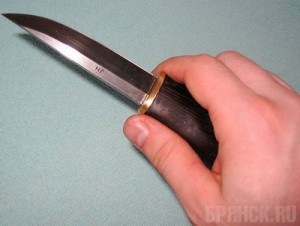 72-летнюю женщину зарезали во дворе собственного дома