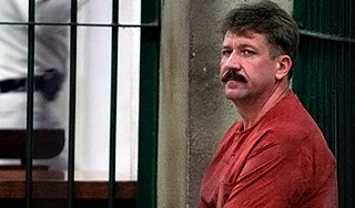 Адвокаты попросят Обаму помиловать Бута Адвокаты попросят Обаму помиловать Бута