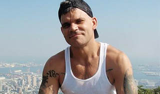 Основатель панк-группы избил музыкантов Основатель панк-группы избил музыкантов