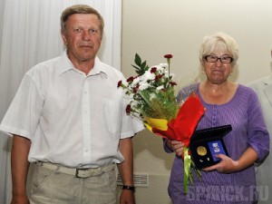 Более 40 супружеских пар наградили «За любовь и верность»