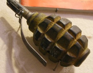 Во двор дома предпринимательницы бросили гранату