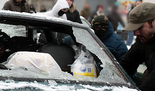 В Подмосковье подростки разбили 16 машин В Подмосковье подростки разбили 16 машин