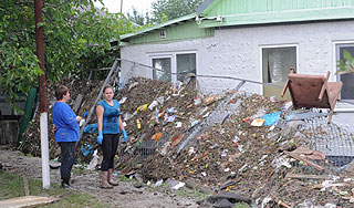 В Крымске ищут провокаторов в спецодежде В Крымске ищут провокаторов в спецодежде