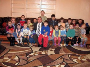 Брянские милиционеры взяли шефство над приютами Фото пресс-службы УВД Брянской области