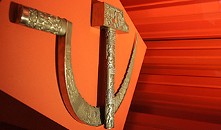 Молдавия запретила серп и молот Молдавия запретила серп и молот