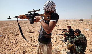 В Сирии расстреляли сотни мирных жителей В Сирии расстреляли сотни мирных жителей