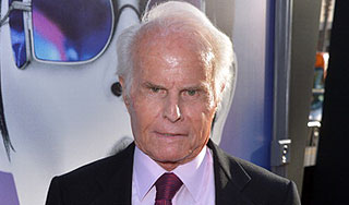 Умер продюсер "Челюстей" и "Мрачных теней" Умер продюсер "Челюстей" и "Мрачных теней"