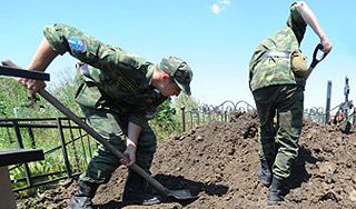 В Крымск направили пять тысяч военных В Крымск направили пять тысяч военных