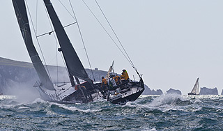 Россияне застряли в Бермудском треугольнике Россияне застряли в Бермудском треугольнике