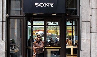 Sony готовит две новинки к праздникам Sony готовит две новинки к праздникам