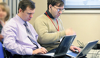 Как Интернет вызывает у людей депрессию Как Интернет вызывает у людей депрессию