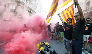 Испанцы пострадали за борьбу с экономией Испанцы пострадали за борьбу с экономией