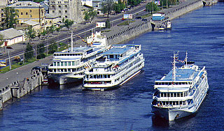 Кок-наркоман порезал пассажиров судна Кок-наркоман порезал пассажиров судна