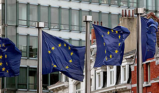 Евросоюз лишил Сирию иностранного оружия Евросоюз лишил Сирию иностранного оружия