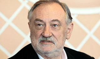 В Киеве прощаются с Богданом Ступкой В Киеве прощаются с Богданом Ступкой