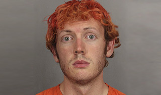 Убийцу из кинотеатра оградили от СМИ Убийцу из кинотеатра оградили от СМИ