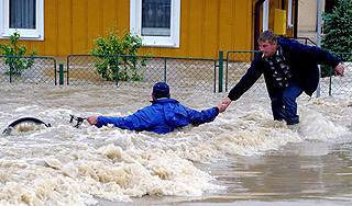 В Благовещенске после ливня ввели режим ЧС В Благовещенске после ливня ввели режим ЧС