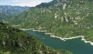 Туристка из России погибла в Казахстане Туристка из России погибла в Казахстане